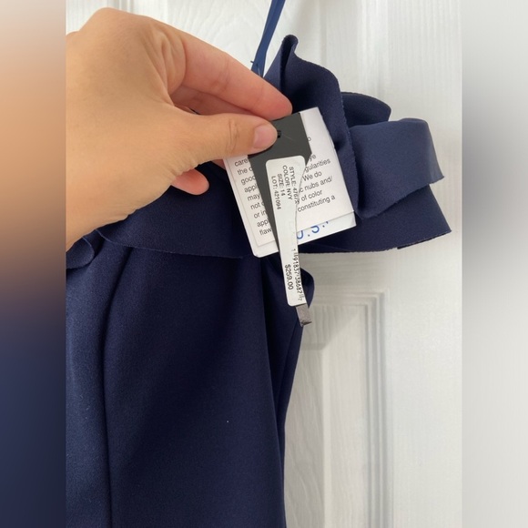Xscape Women's Long Crepe Over-The-Shoulder Ruffle Gown Navy size 14 NWT - Picture 4 of 7